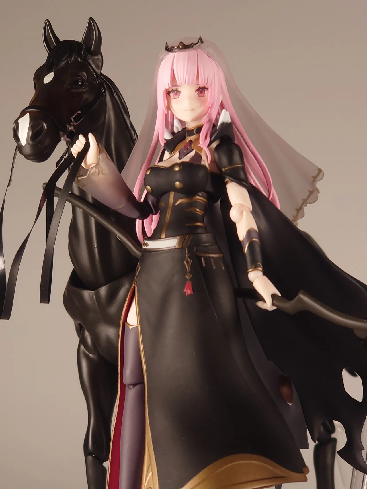 GSC Figma Mori Calliope with HORSE? page 1 full